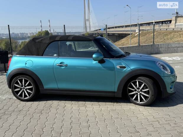 MINI Convertible 2016