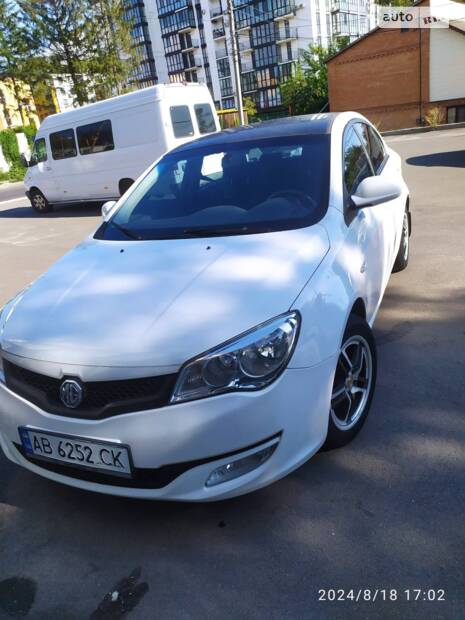 MG 350 2013