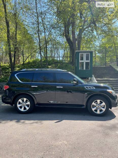 Infiniti QX80 2014