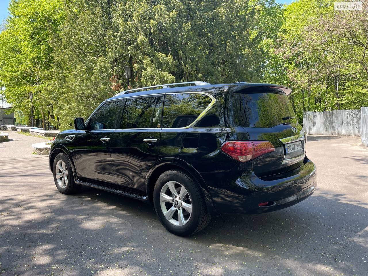 Infiniti QX80 2014