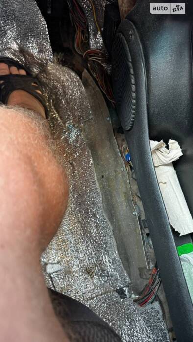 Як проводять вихідні справжні любителі автівок? Гараж стайл)