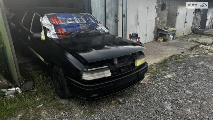 Як проводять вихідні справжні любителі автівок? Гараж стайл)