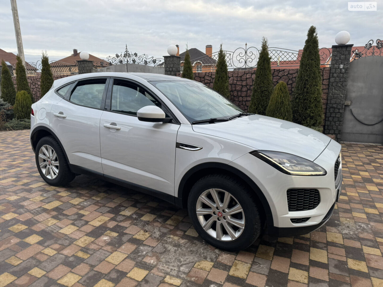 Jaguar E-Pace 2019