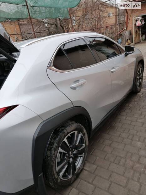Lexus UX 2019