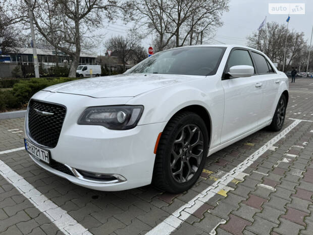 Chrysler 300 2018