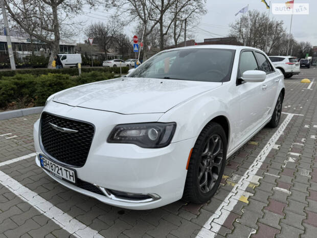 Chrysler 300 2018