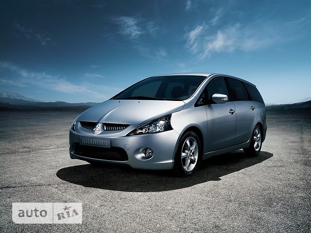 Новые Mitsubishi Grandis Mitsubishi Grandis фото 1