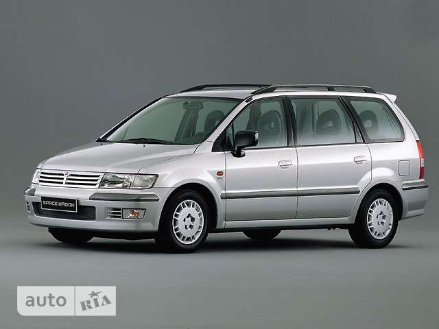 Новые Mitsubishi Space Wagon Mitsubishi Space Wagon фото 1
