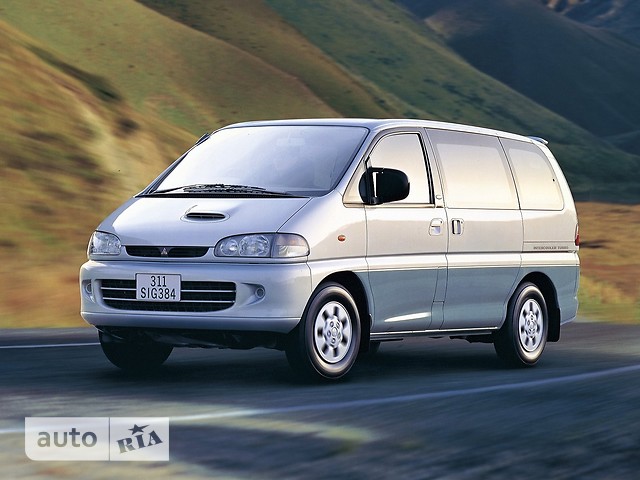 Новые Mitsubishi Space Gear Mitsubishi Space Gear фото 1