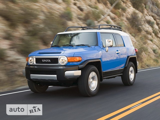 Новые Toyota FJ Cruiser Toyota FJ Cruiser фото 1