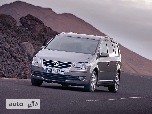 Новые Volkswagen Touran Volkswagen Touran фото 1