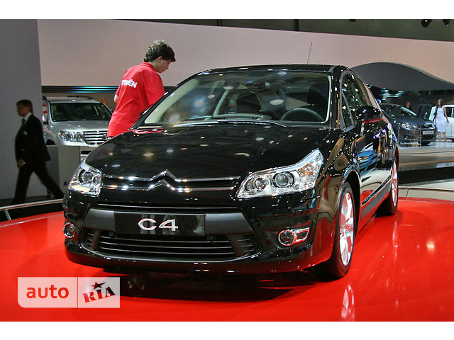Новые Citroen C4 Hatchback Citroen C4 Hatchback фото 1