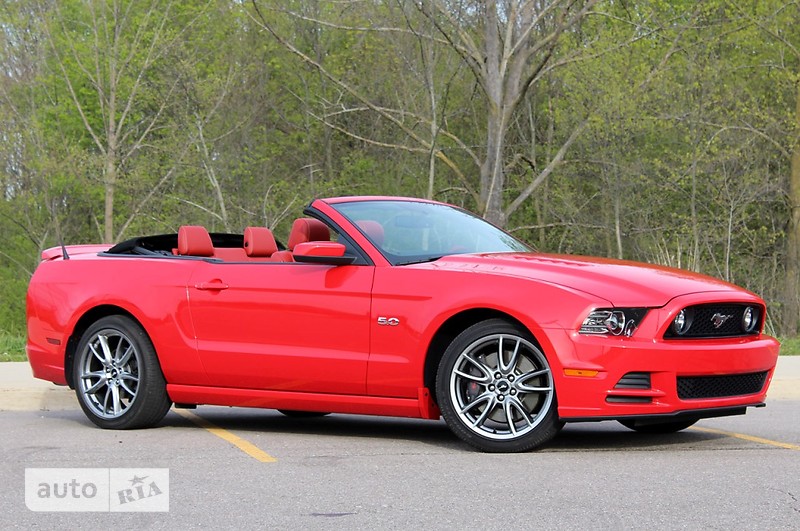 Новые Ford Mustang GT Convertible Ford Mustang GT Convertible фото 1