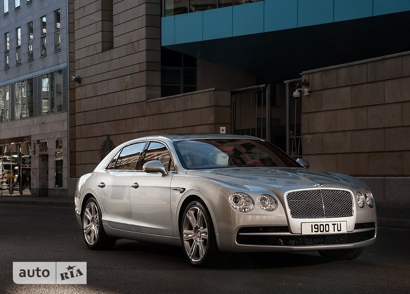 Новые Bentley Flying Spur V8 Bentley Flying Spur V8 фото 1