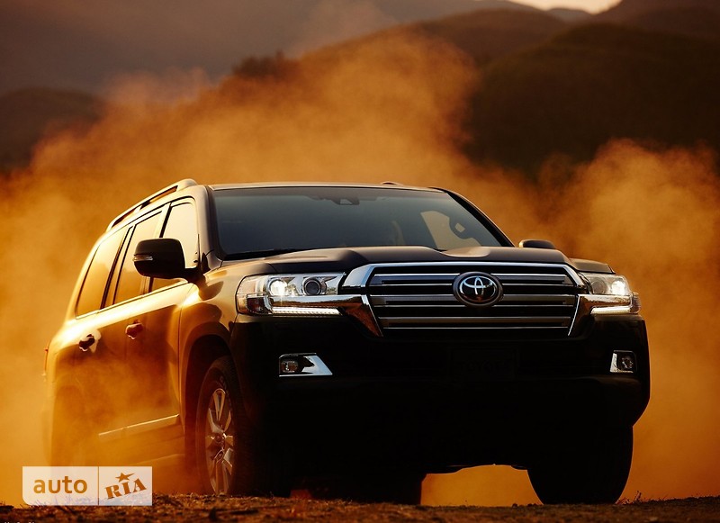 Новые Toyota Land Cruiser 200 Toyota Land Cruiser 200 фото 1