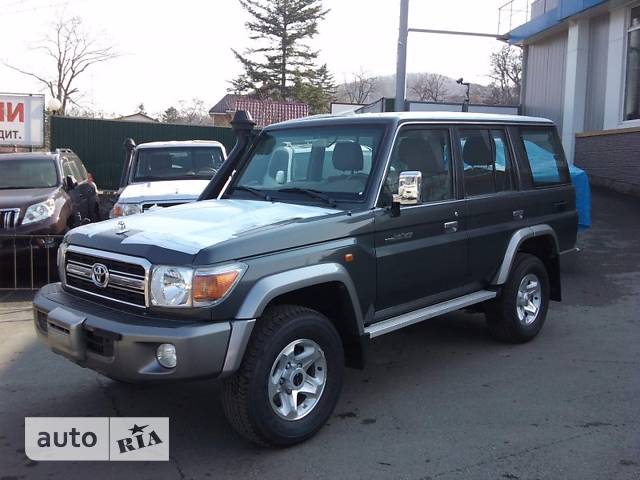 Новые Toyota Land Cruiser 76 Toyota Land Cruiser 76 фото 1