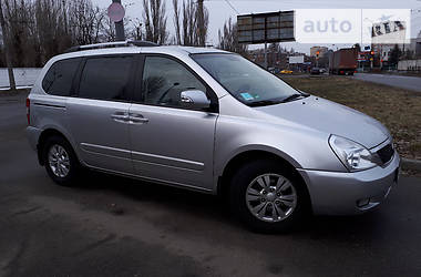kia carnival на что при покупке обратить внимание