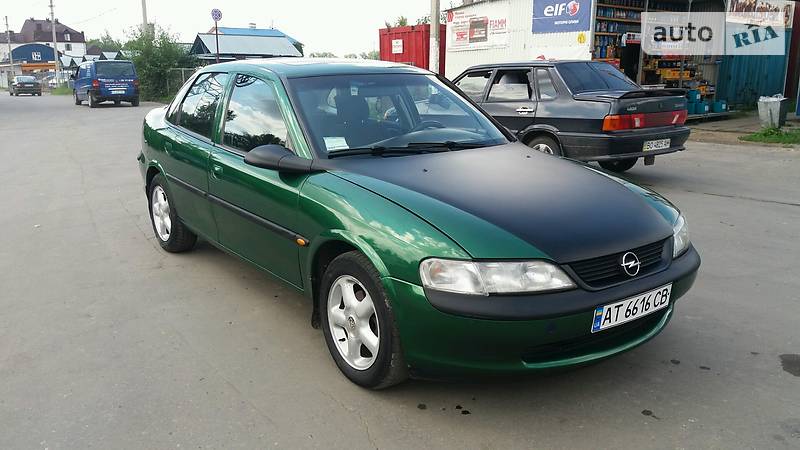 Вектра б 97 год. Opel Vectra 99 темно зеленая. Опель Вектра б 1995 цвет зелёный. Опель Вектра б зеленый. Opel Vectra b 1997.