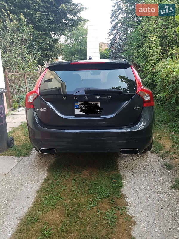 Volvo V60 2014