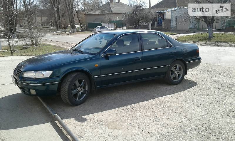 AUTORIA    Toyota Camry 1997      
