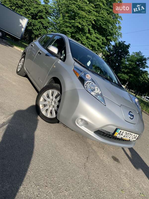 Nissan Leaf 2014