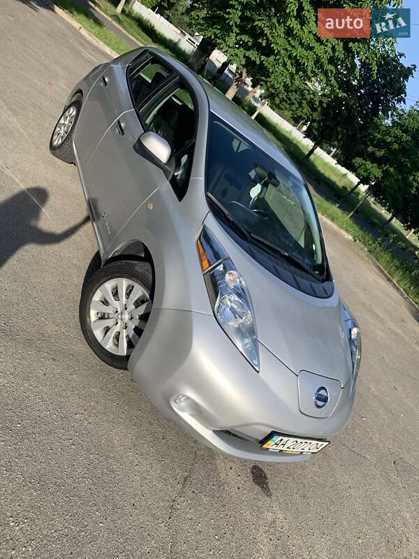 Nissan Leaf 2014