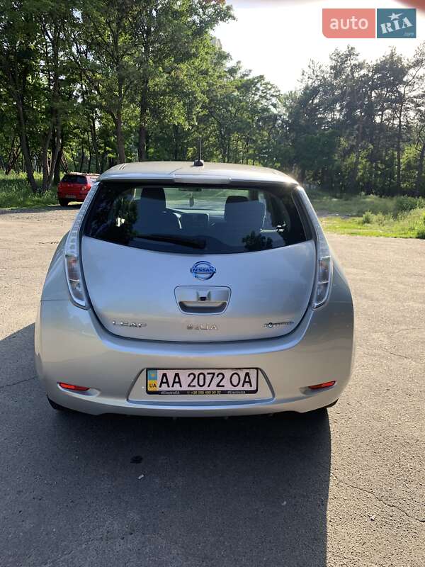 Nissan Leaf 2014