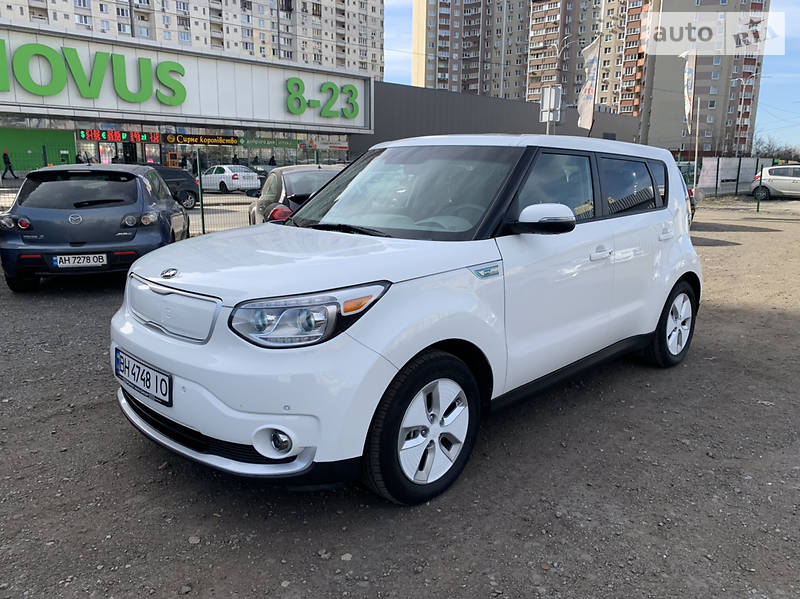 киа соул красно белая. киа соул 2022. Kia exceed 2021. соул минусы. соул минусы.