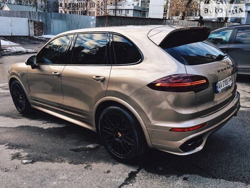 Porsche Cayenne 2016