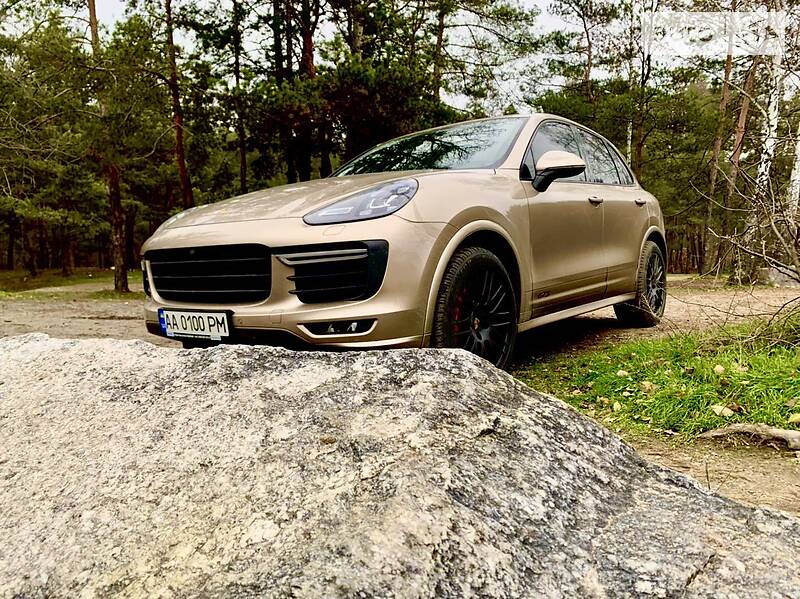 Porsche Cayenne 2016