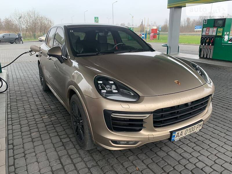 Porsche Cayenne 2016