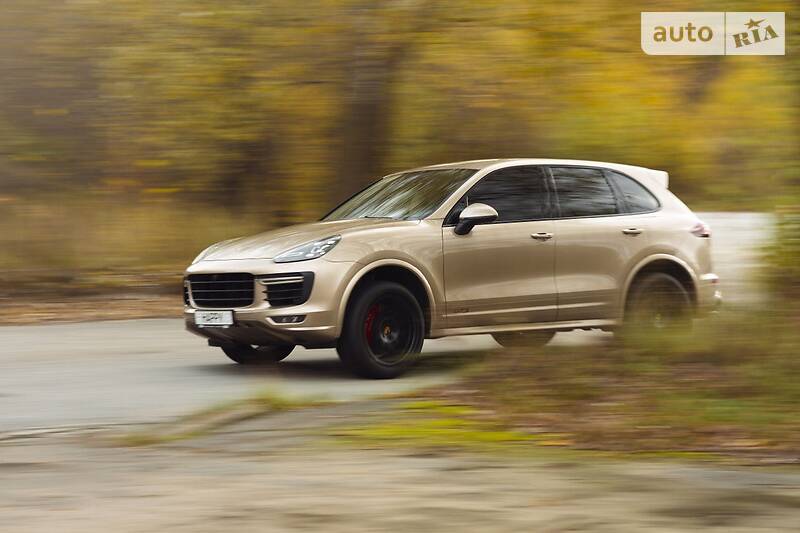 Porsche Cayenne 2016