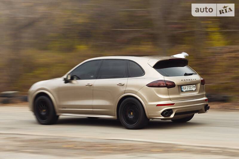 Porsche Cayenne 2016