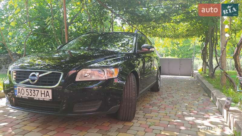Volvo V50 2010