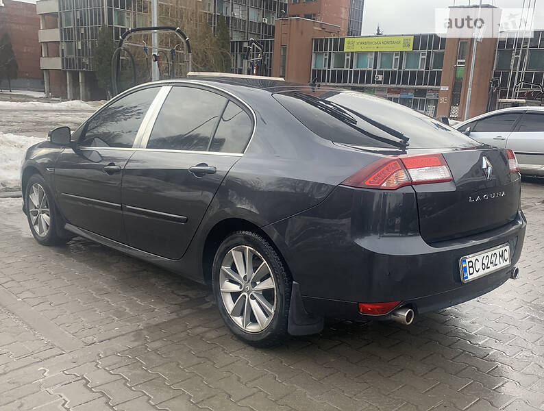 Renault Laguna 2013