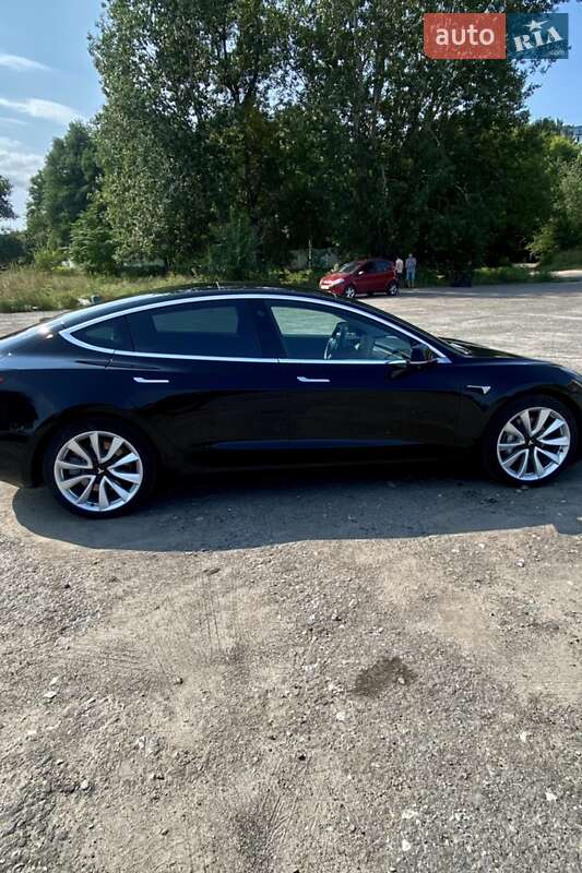 Tesla-10