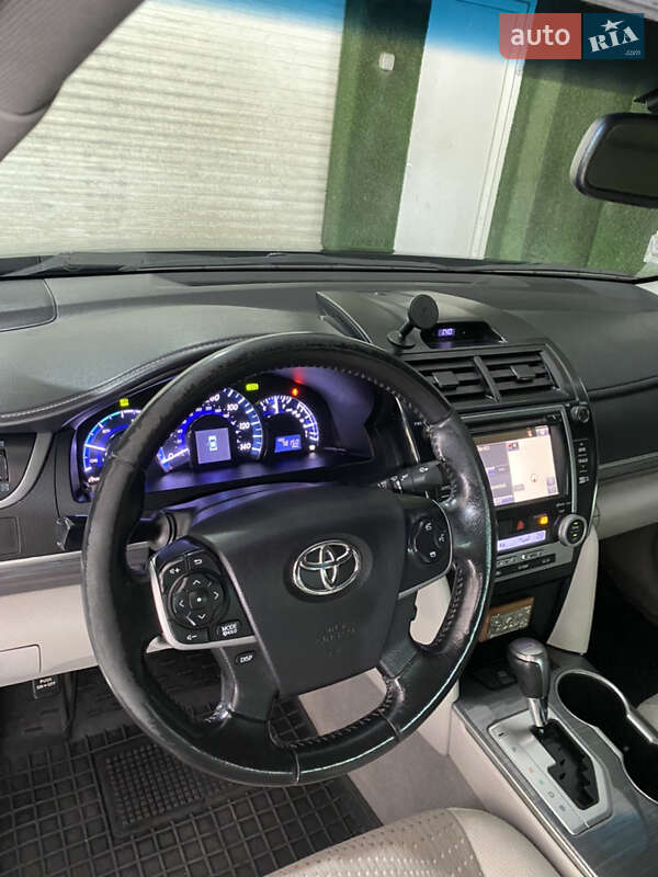 Toyota Camry 2014
