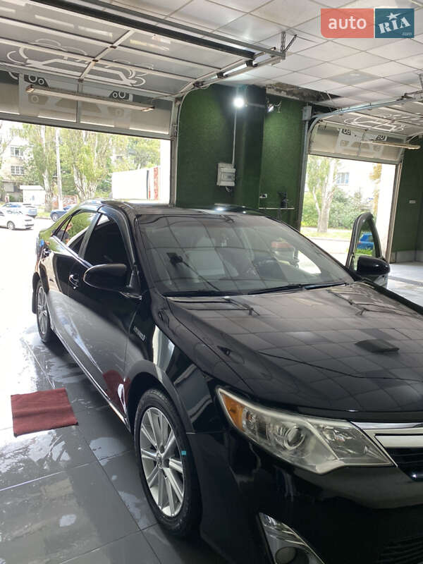 Toyota Camry 2014