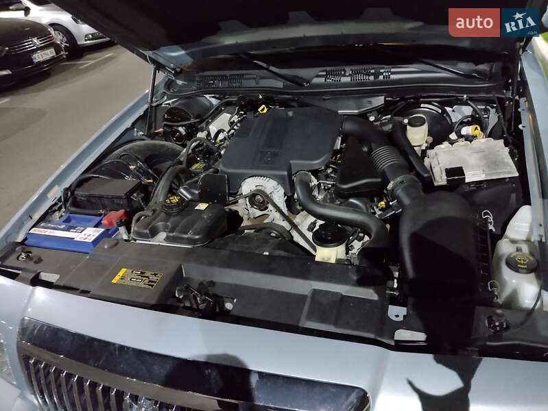 Mercury Grand Marquis 2010