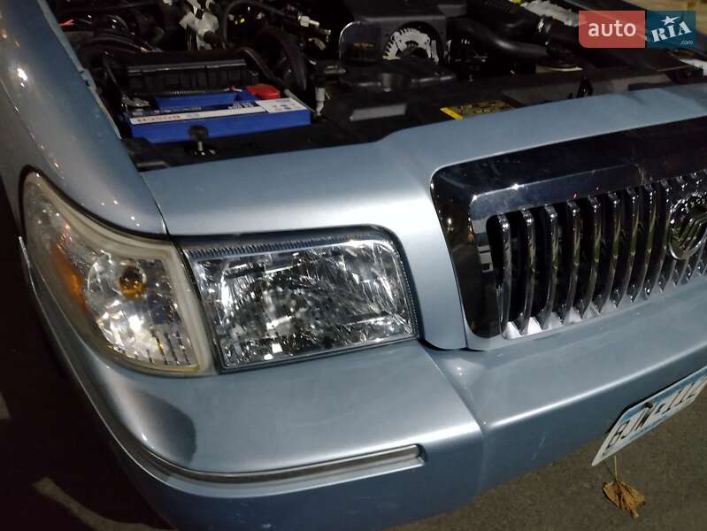 Mercury Grand Marquis 2010