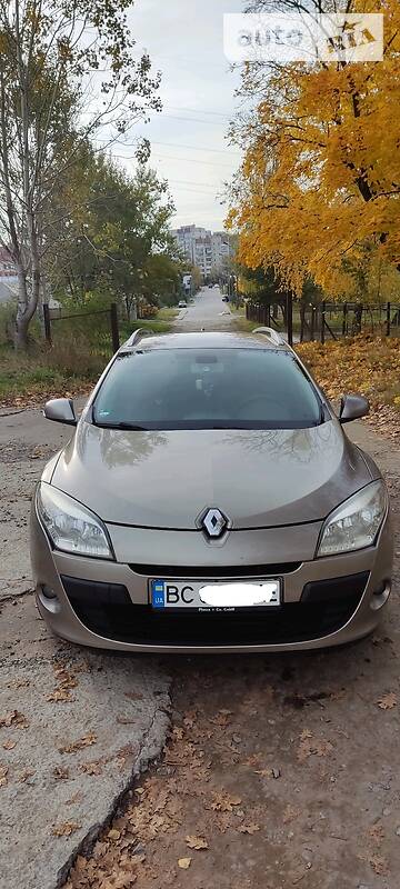 Renault-8