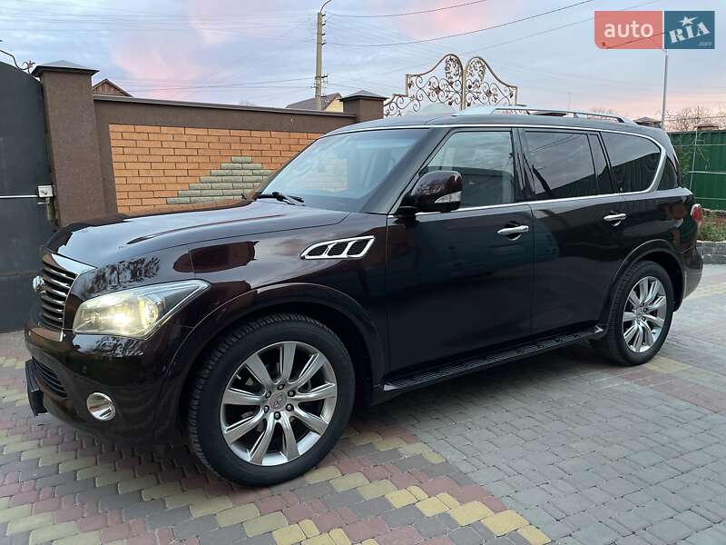 Infiniti QX56 2011