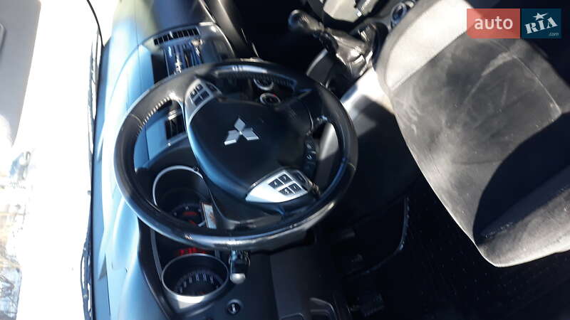 Mitsubishi Outlander 2007