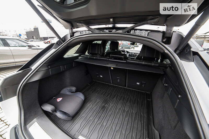 Land Rover Range Rover Velar 2019