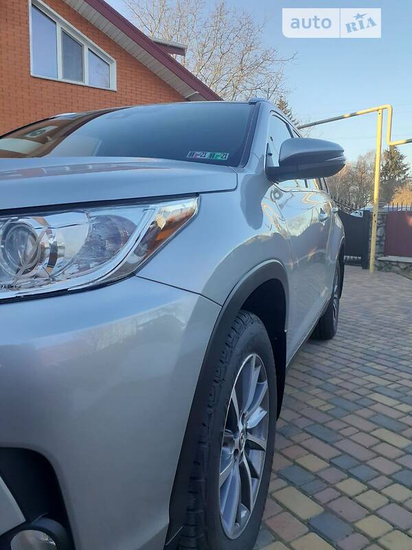 Toyota Highlander 2018