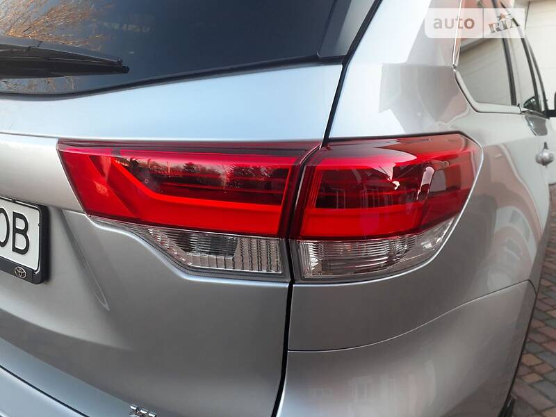 Toyota Highlander 2018