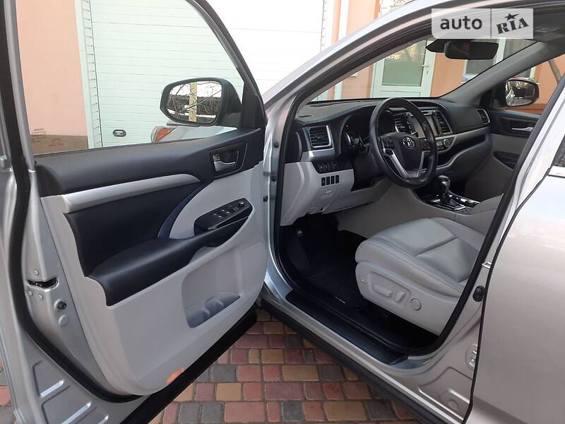 Toyota Highlander 2018