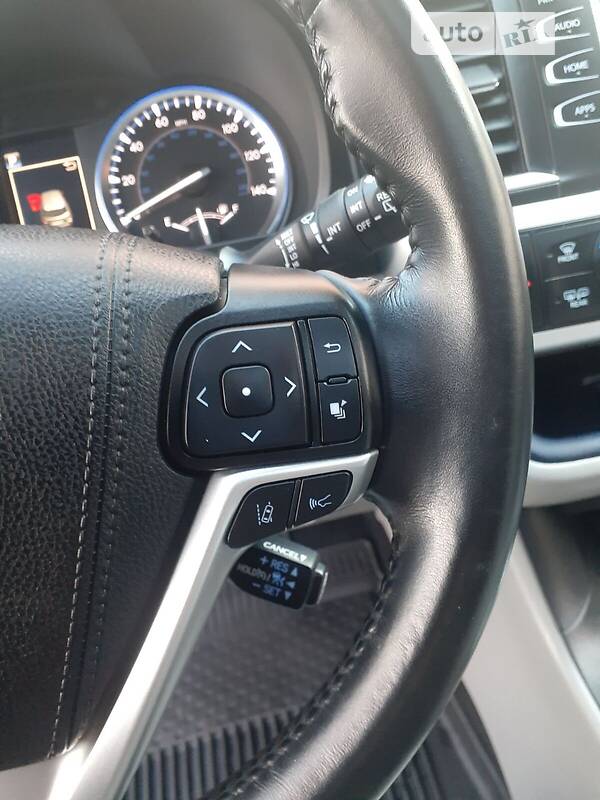 Toyota Highlander 2018