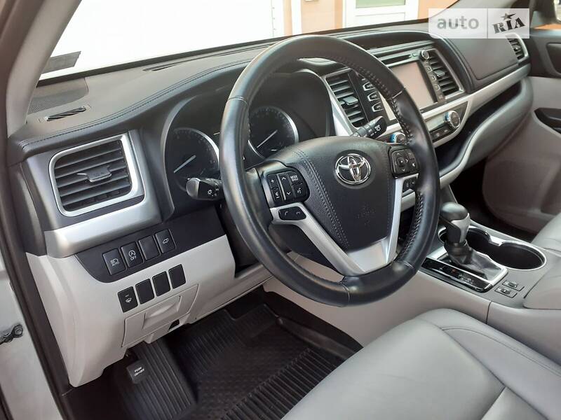 Toyota Highlander 2018