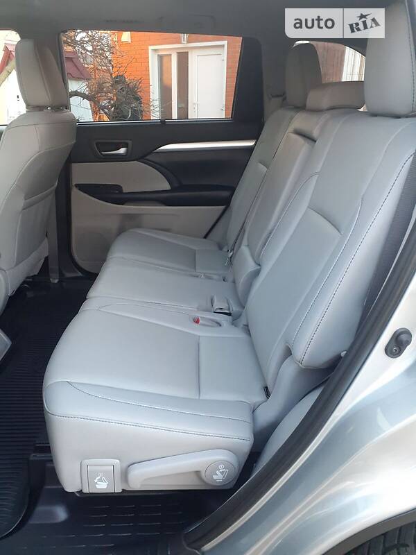 Toyota Highlander 2018